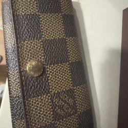 Louis Vuitton Damier Ebene key holder
