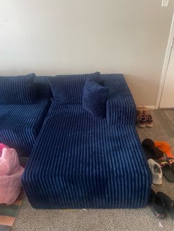 Couch set