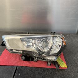 2014 2015 2016 2017 2018 2019 TOYOTA 4RUNNER LEFT SIDE HEADLIGHT OEM USED 