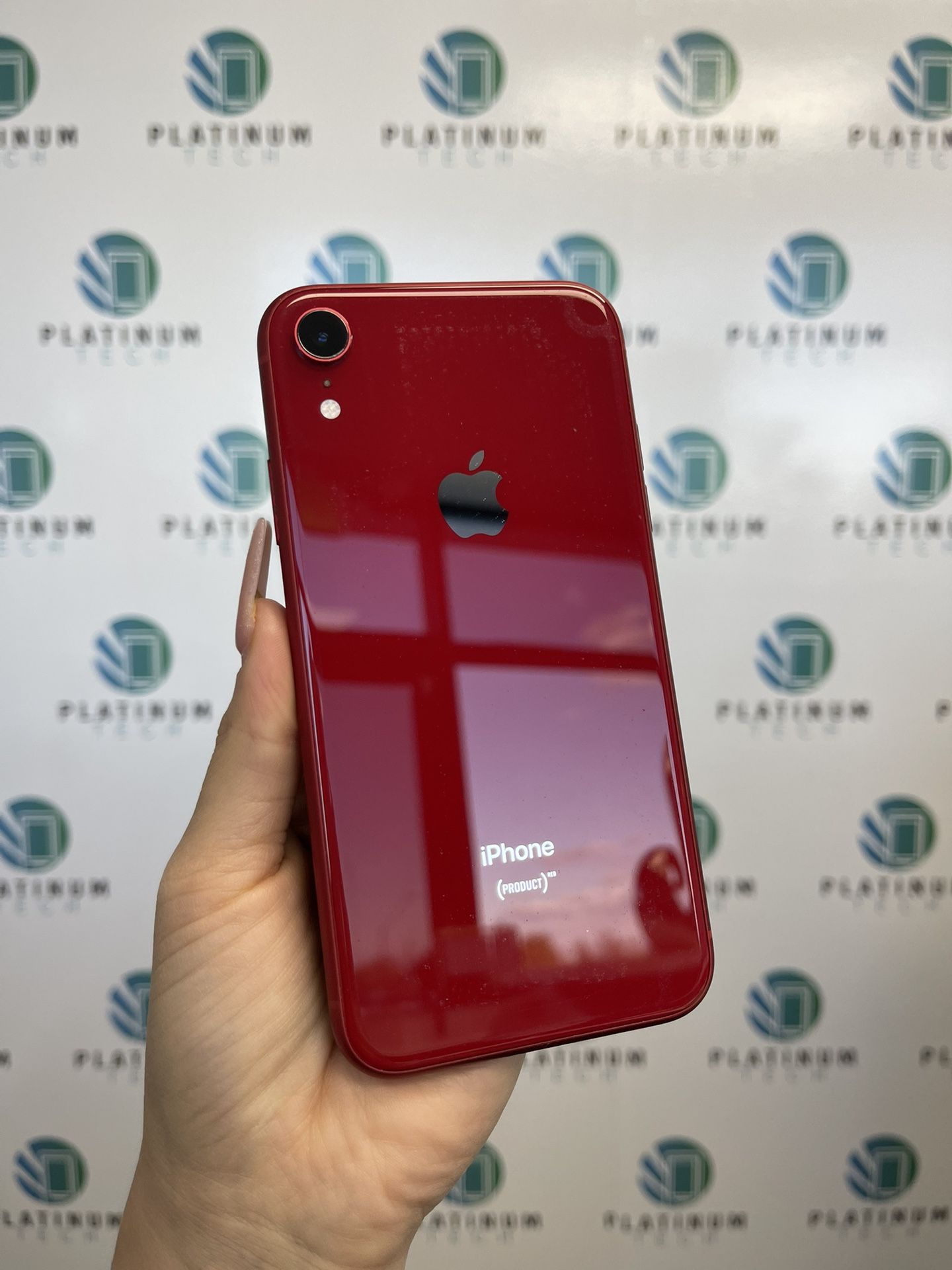 iPhone Xr Unlocked 64Gb Red Like New ! With warranty!!!