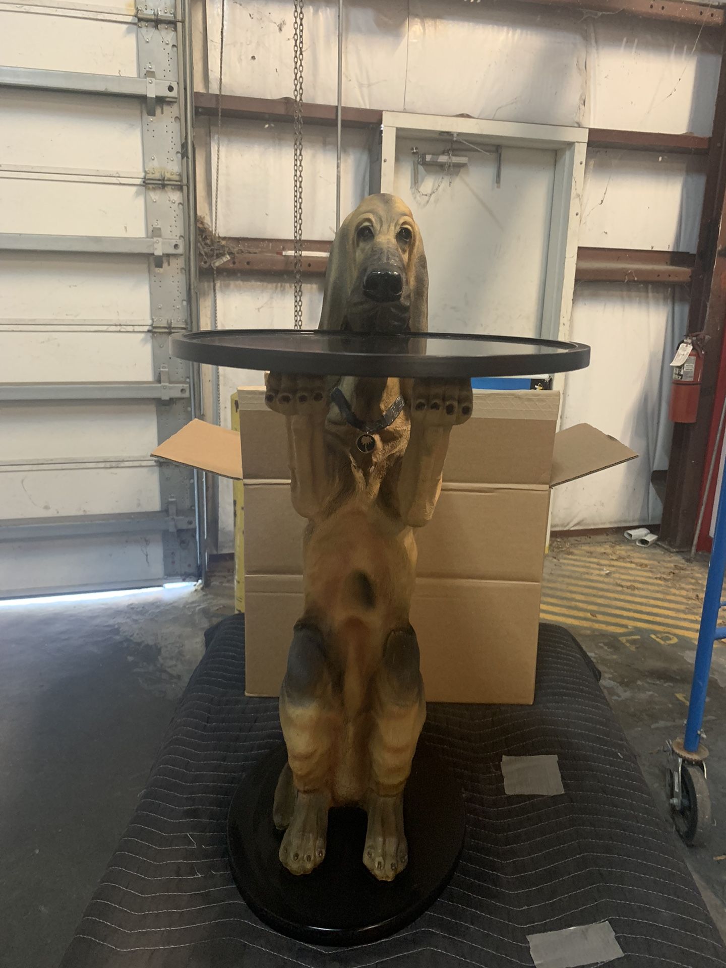 Sir Hawthorne Dog Side Table