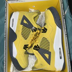 Jordan 4 Lighting Size 7y