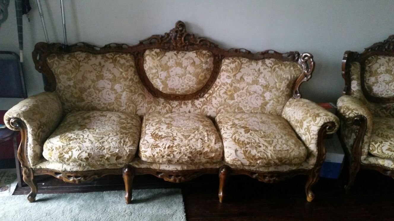 Antique sofa package