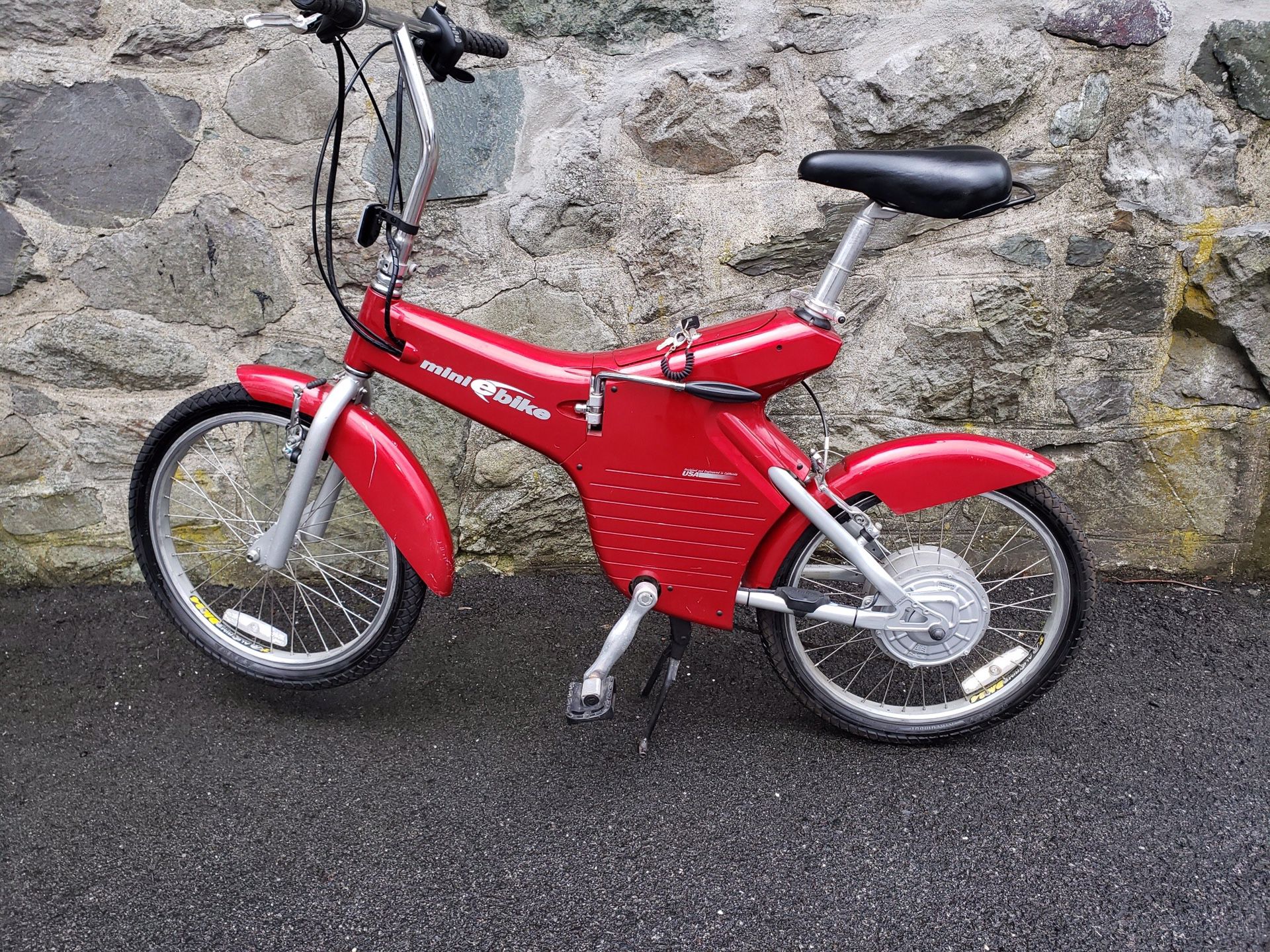 Limited Edition LEE IACOCCA Mini Folding Electric Bike. Very Rare. Works great!—