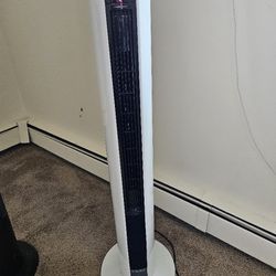 Lasko 1500w Tower Fan And Space Heater Combo