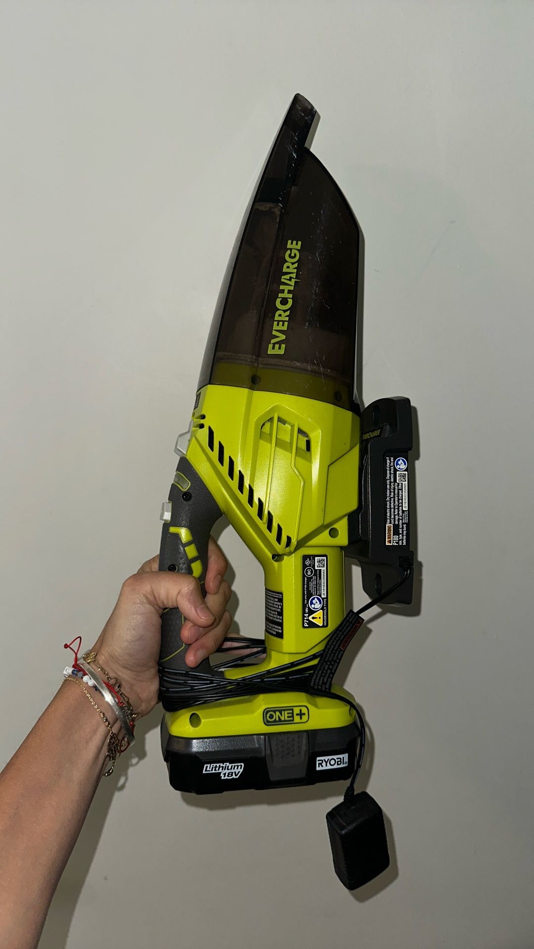 Ryobi EverCharge Hand Vacuum 18 V