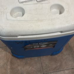 Coolers Have 4 Of Them All Diffent Sizes 