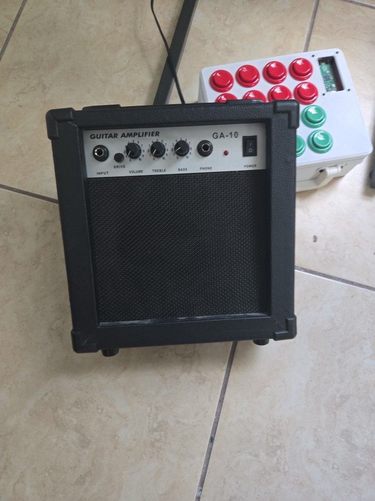 Mini Guitar Amp