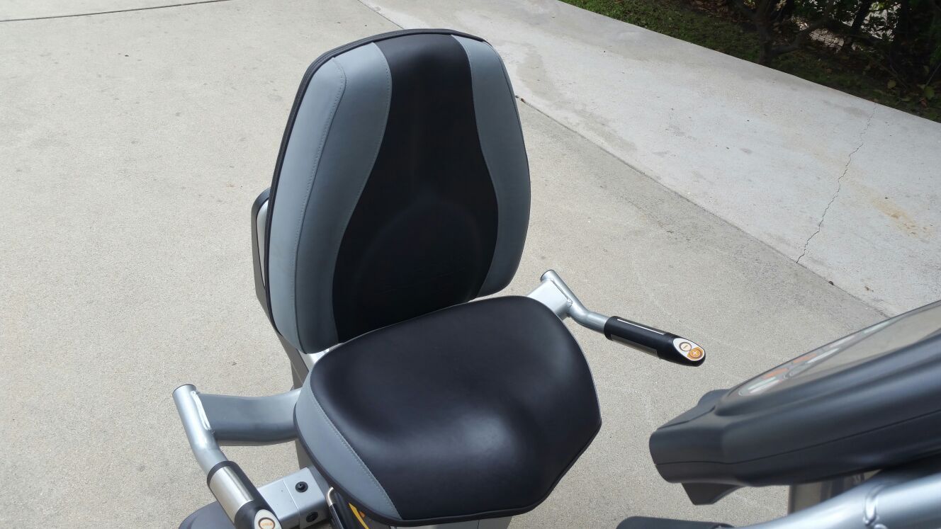Lamar Walk Thru Recumbent Exercise Bike (L7350) for Sale in Pasadena