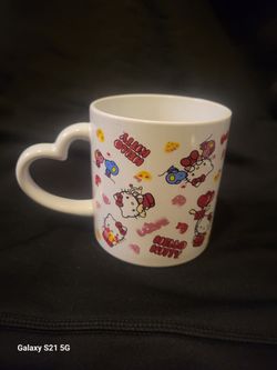 Hello Kitty Mugs