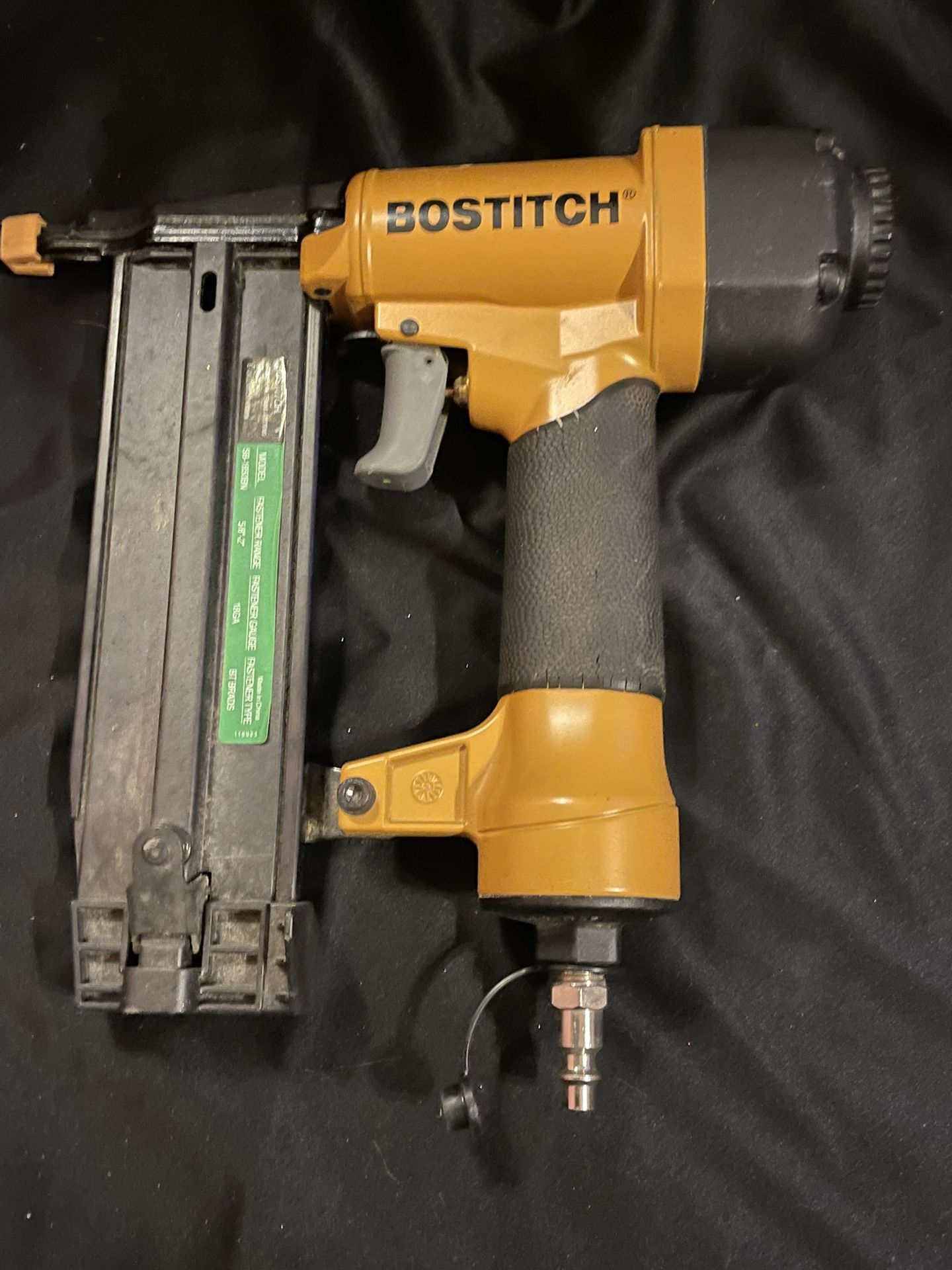 Bostich sb1850bn- Nail Gun- Tool- Good Condition- 18GA- 5/8-2 Inch- LOTC