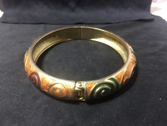 Gold Plated Swirls Bracelet 6 Inch Circumference