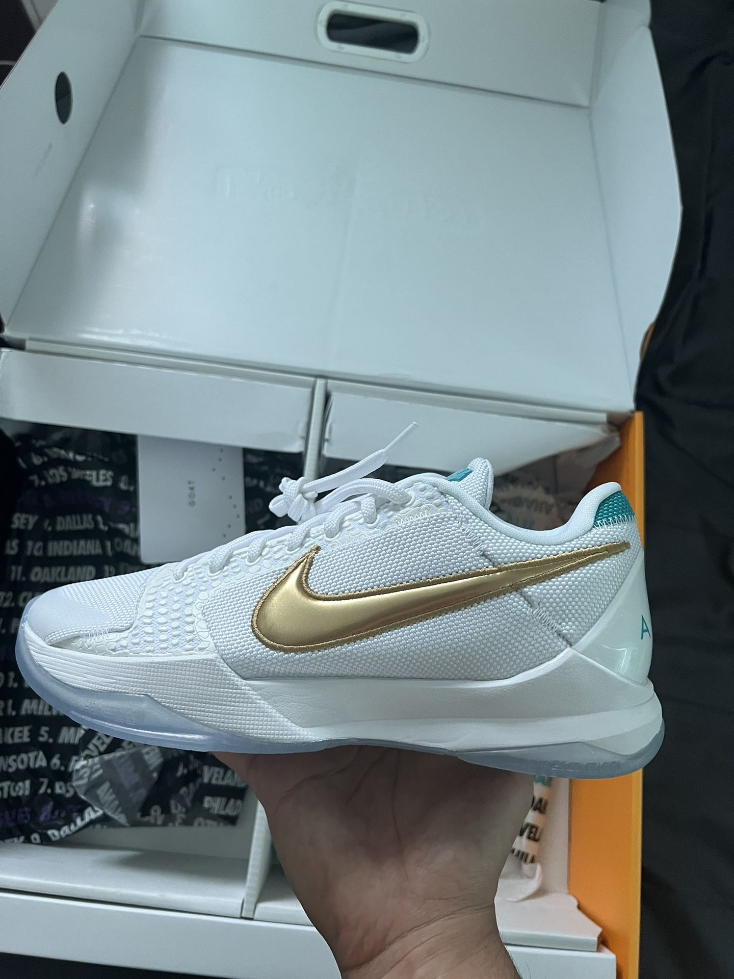 Metallic Gold White And Gold Kobe Ad Nike Zoom Kobe Big Stage Home