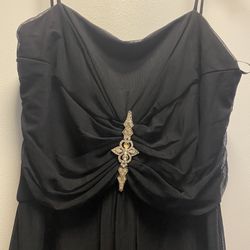 Size 14 Prom/Bridesmaid/Dressy Dress. 