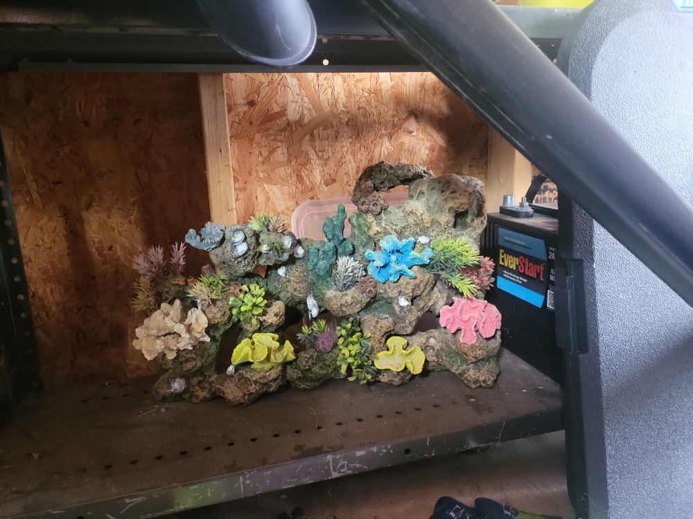 Fish Tank Decor