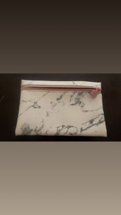 Women’a makeup bag