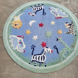 Kids, Used, Safari Animal Baby Room Area Rug Decoration Lion Elephant Zebra Leopard Giraffe. 
