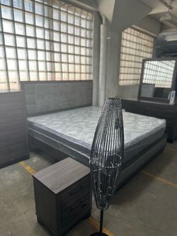 LOW STOCK‼️4 piece bed set dresser, mirror, nightstand, bed frame