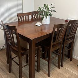 Wood Dinner Table with chairs