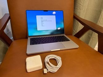 MacBook Pro M5 1TB 16gb RAM