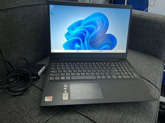 Lenovo 15.6”  IdeaPad S145-15AST AMD A6-9225 RADEON R4 8GB RAM 256GB SSD LAPTOP