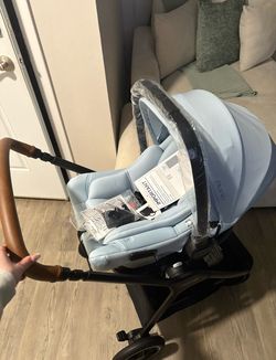 Nuna pipa aire carseat