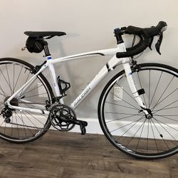 Raleigh Revenio 3.0 Road Bike