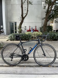 Giant TCR Advanced 2 - USED Have All Sizes