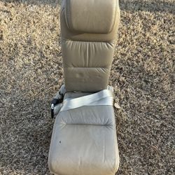 ‘05-10 Honda Odyssey Leather Jump Seat 2nd Row