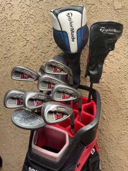 Taylormade golf clubs are complete for man Right hand with golf cart bag included