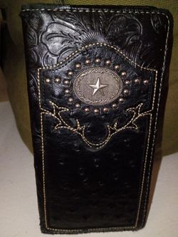 Gently used mens wallets