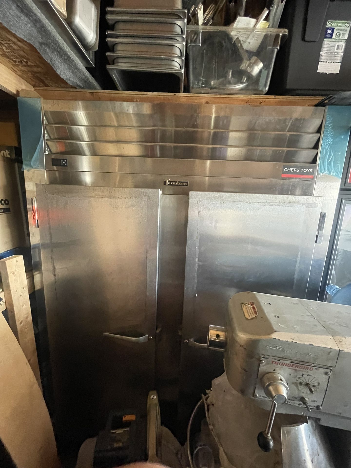 TRAULSEN , 2Doors Comercial Refrigerator Used For Less Than Year Like ew