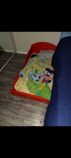Lightning McQueen car bed