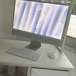 New iMac With Mouse & Keyboard 