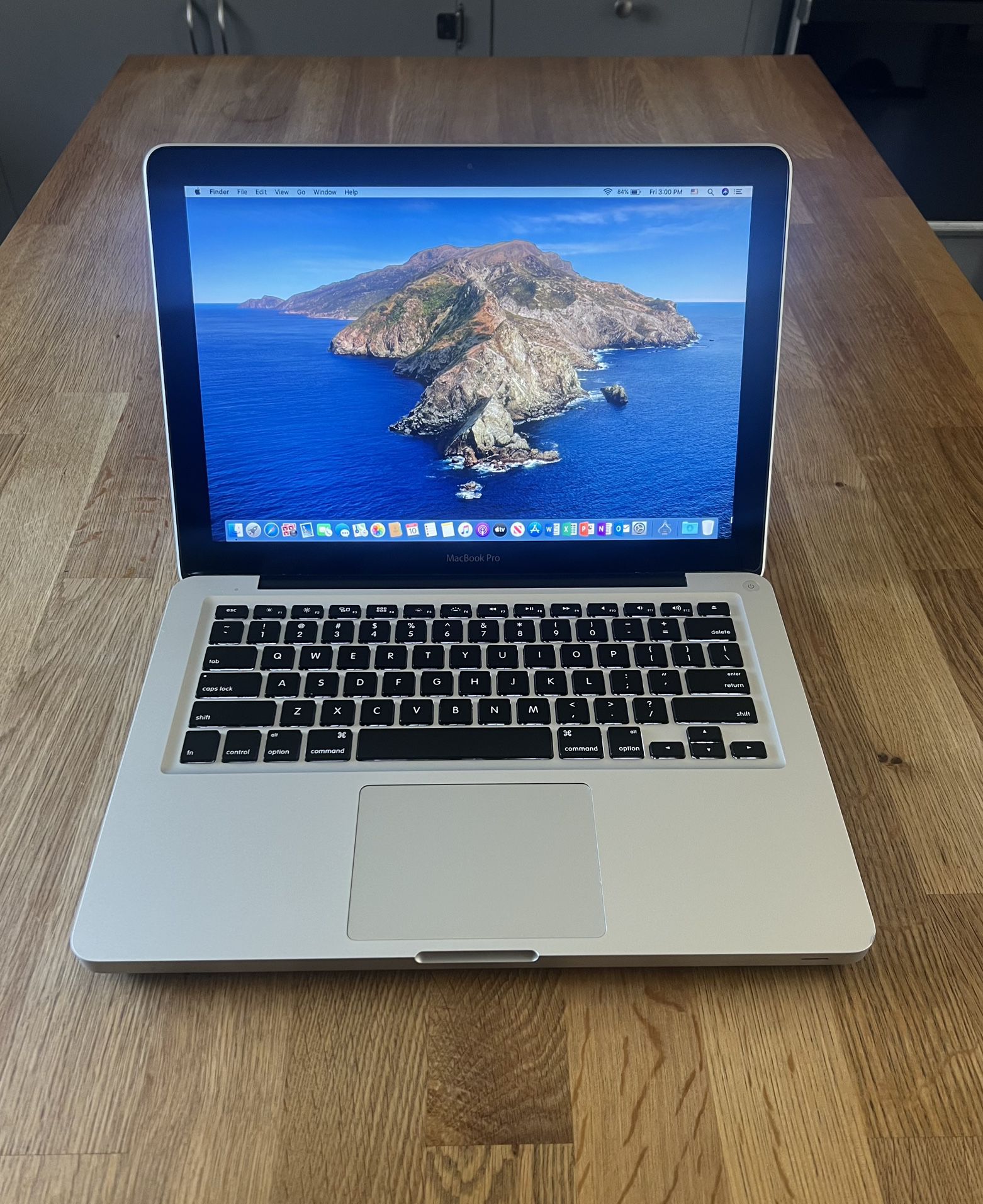 Apple MacBook Pro 13 Inch Laptop - Intel i5  Processor / 500GB Hard Drive / 4GB Memory / Microsoft Office Suite / Mac OS Catalina