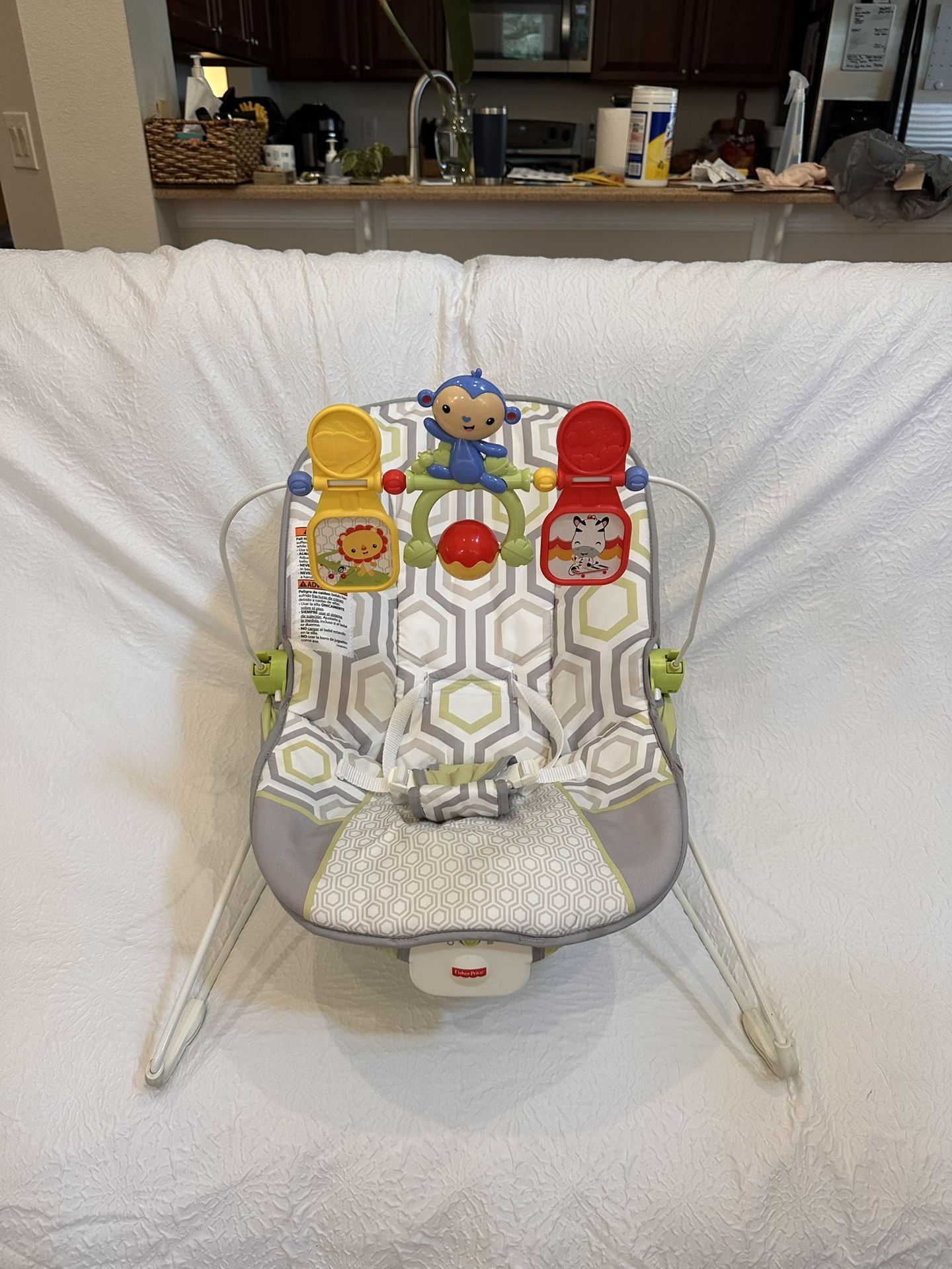 Bouncy Seat. Excellent Condition