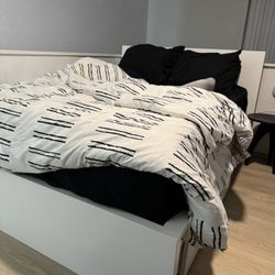 Free Full Size Bed Frame And Mattress 