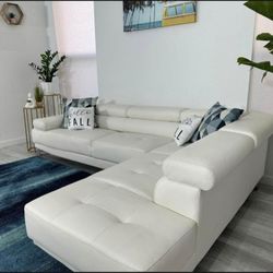 SECTIONAL COUCH 🆕️