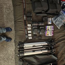Canon T5I Rebel Bundle