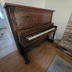 Piano - Hamilton Upright Grand Piano