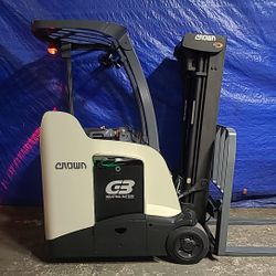 2014 Crown Electric Stand-Up Forklift RC5530-30 With New Battery- 7