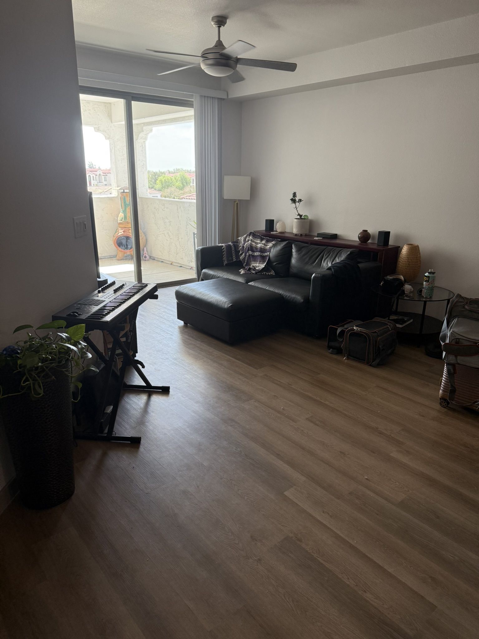 Full Furniture & Household Set – King Bed, Couch, TV, Desk, Piano + More – January Moving Sale!