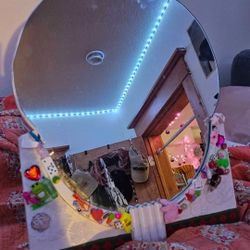 Vintage Round Vanity Mirror