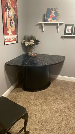 Corner Dining Table