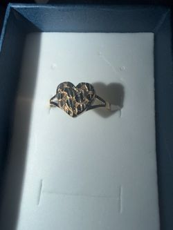10k heart ring