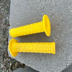 Vintage BMX Bike Handle Bar Grips Yellow 