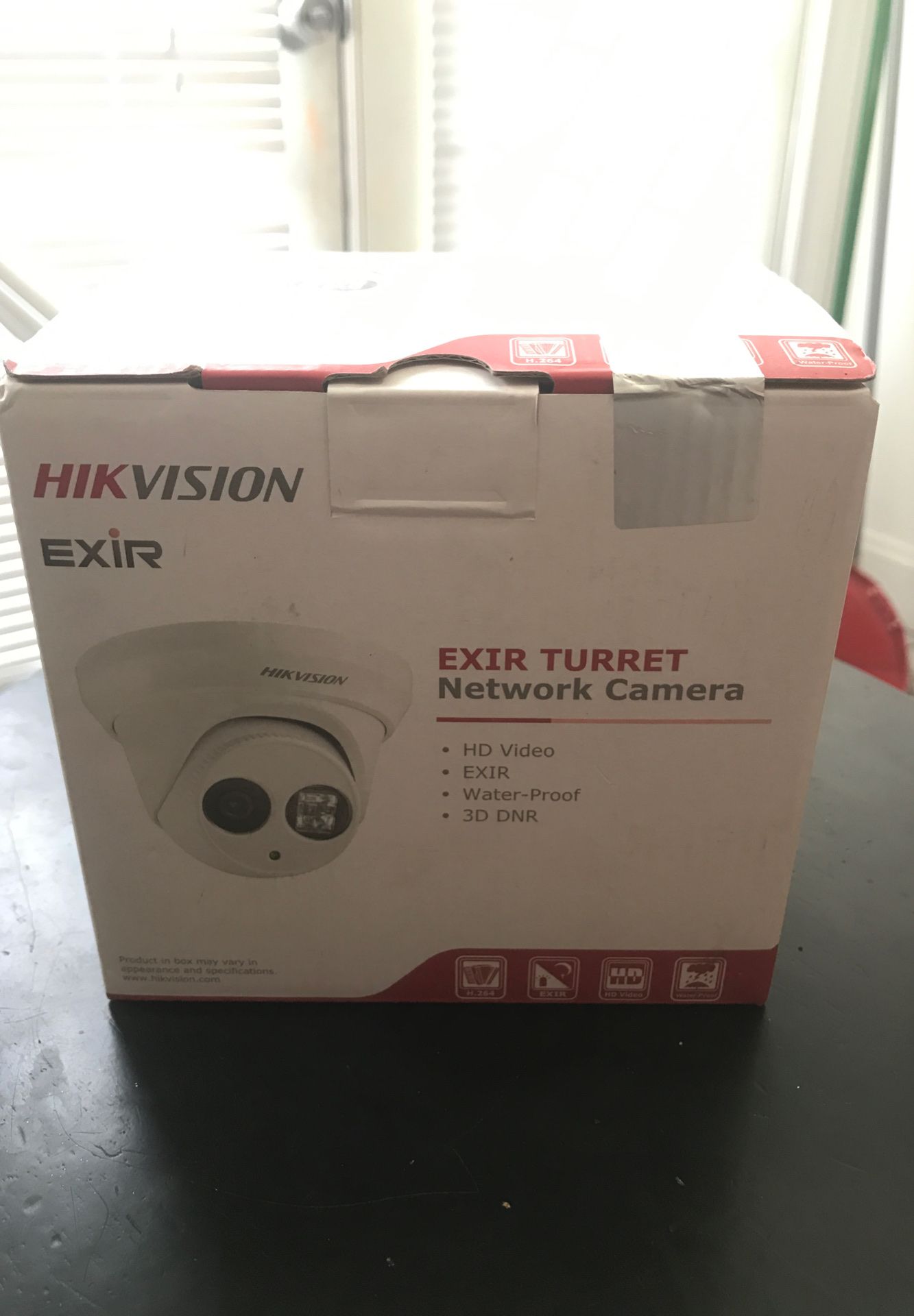 4 HIKVISION EXIR Network cameras