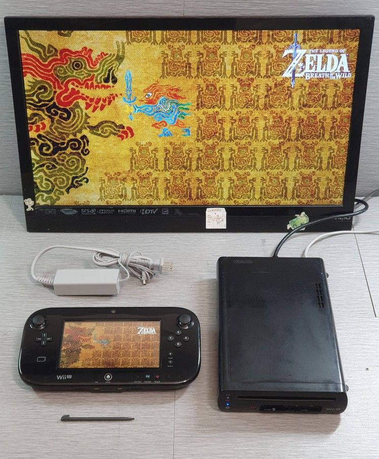 Nintendo Wii U 32GB Console with The Legend of Zelda games - Tested 👍
