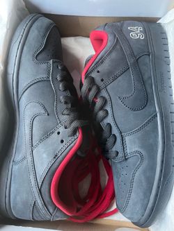 Supreme dunks Size10.5
