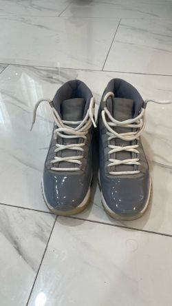 Jordan 11  retro cool gray